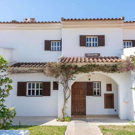 Beachfront Villa With Private Pool In Manta Rota Вила-Нова-де-Касела Экстерьер фото