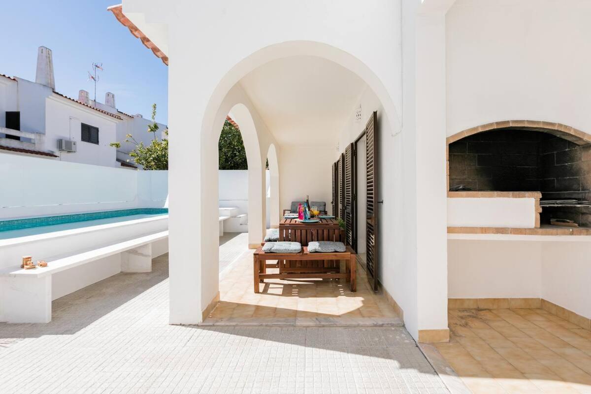Beachfront Villa With Private Pool In Manta Rota Вила-Нова-де-Касела Экстерьер фото
