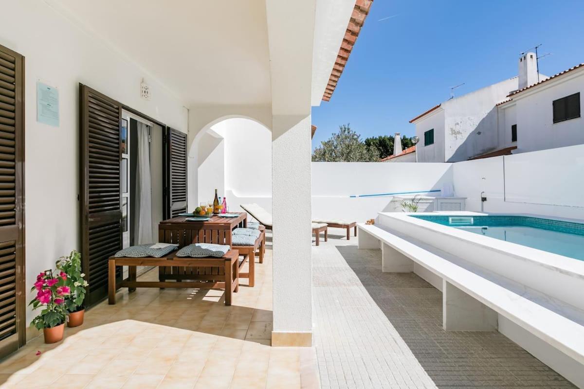 Beachfront Villa With Private Pool In Manta Rota Вила-Нова-де-Касела Экстерьер фото